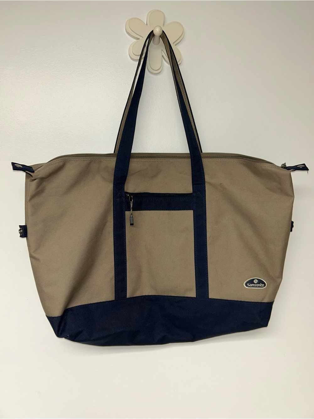Samsonite Yacht Tan and Navy Canvas Men's Tote
